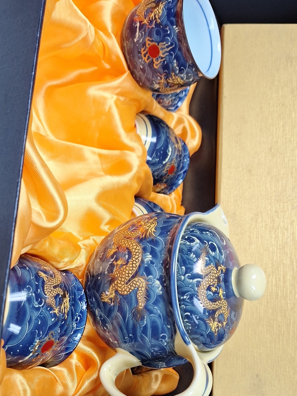 Hong Fa Blue Dragon Porcelain Tea Cup Set - Blue and Gold